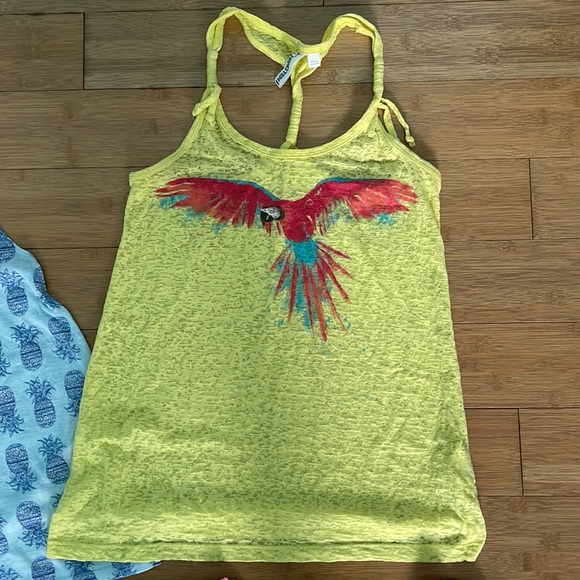 Summer top bundle size small - Picture 4 of 5